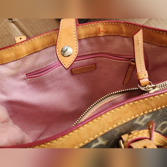 VTG Dooney & Bourke Crossword Tote Vachetta - Picture 14 of 15